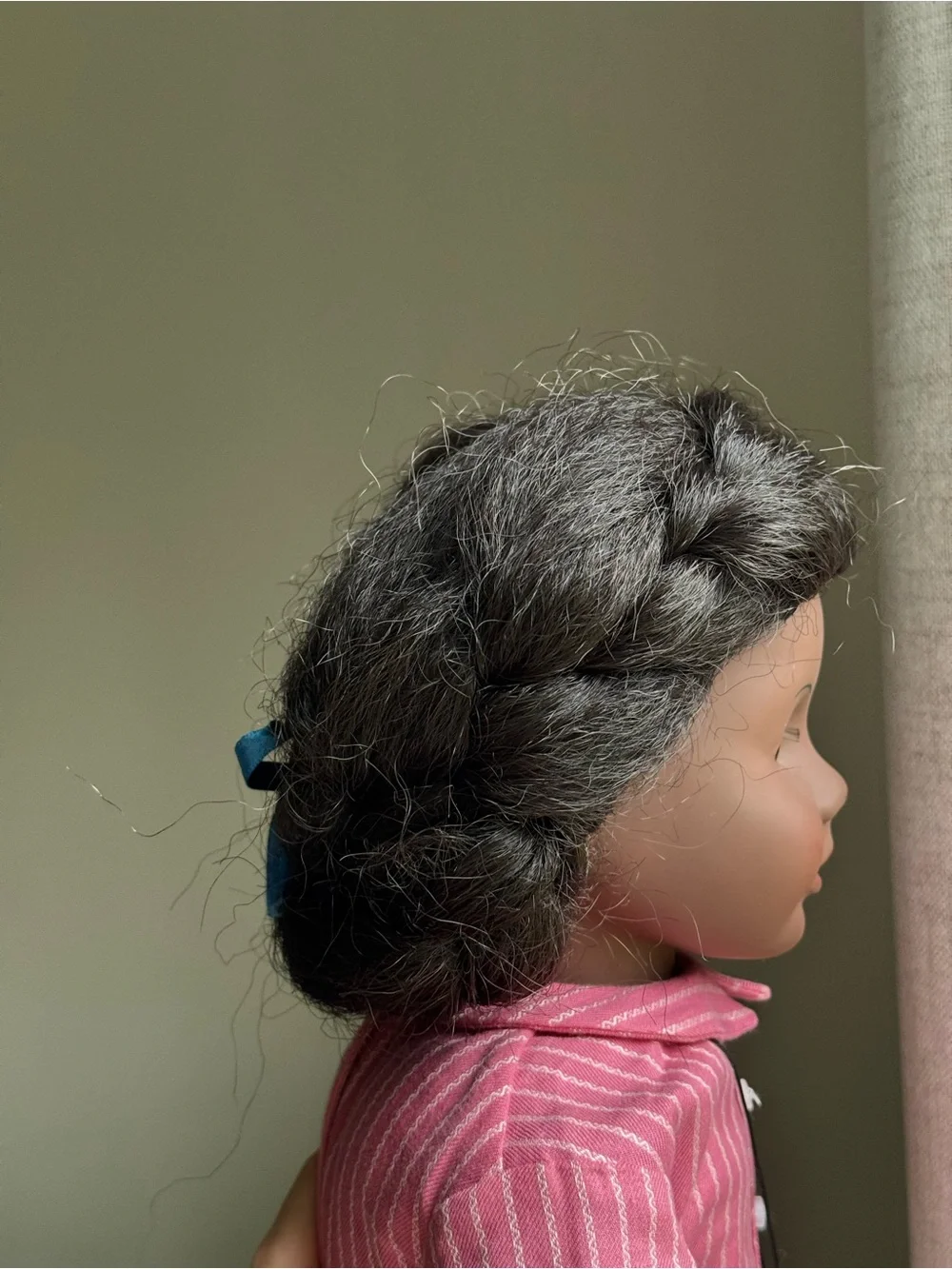 American Girl guc stand she